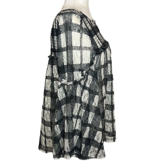 Anthropologie Akemi + Kin Blouse. Black and White Lace. Sz M. Great Condition! - Picture 5 of 13